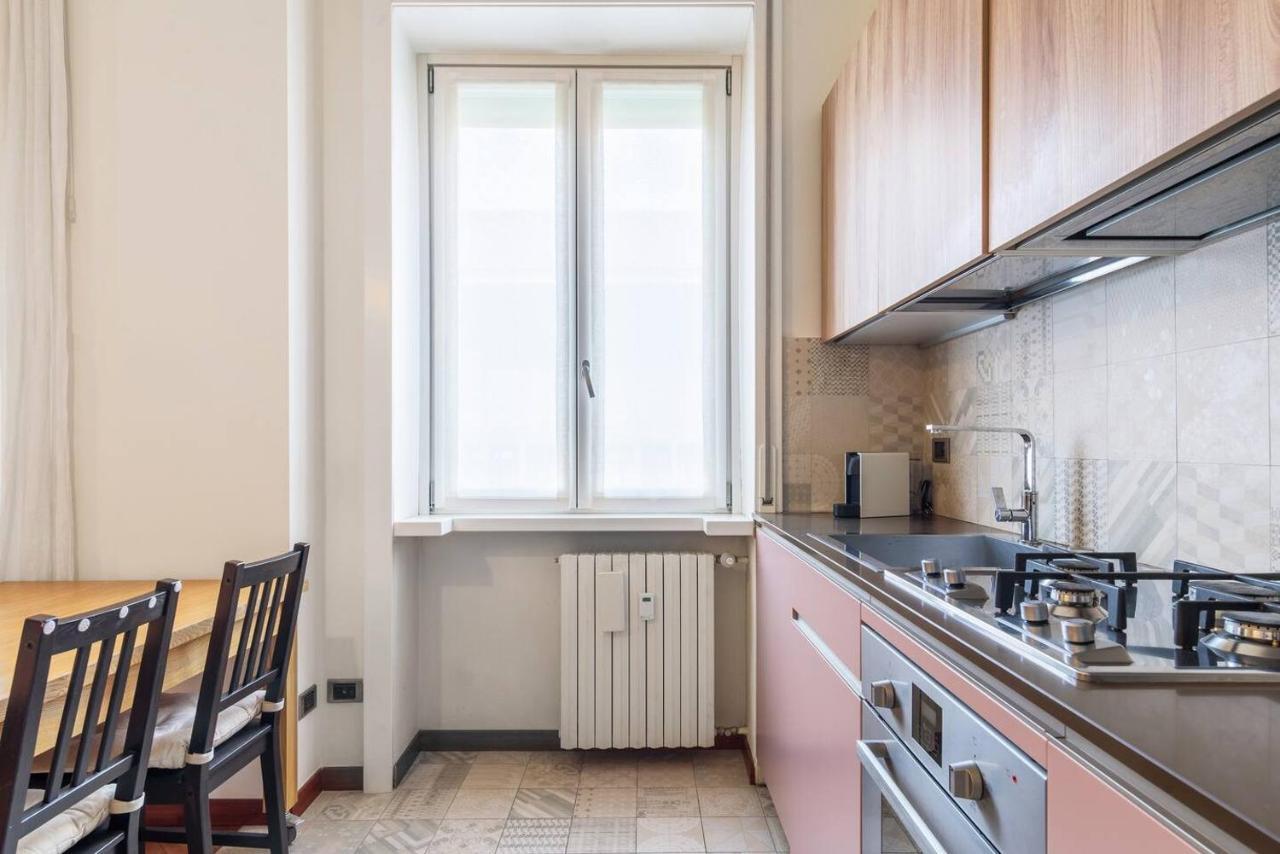 Colored And Spacious Flat Close To Navigli By Easylife Милано Екстериор снимка
