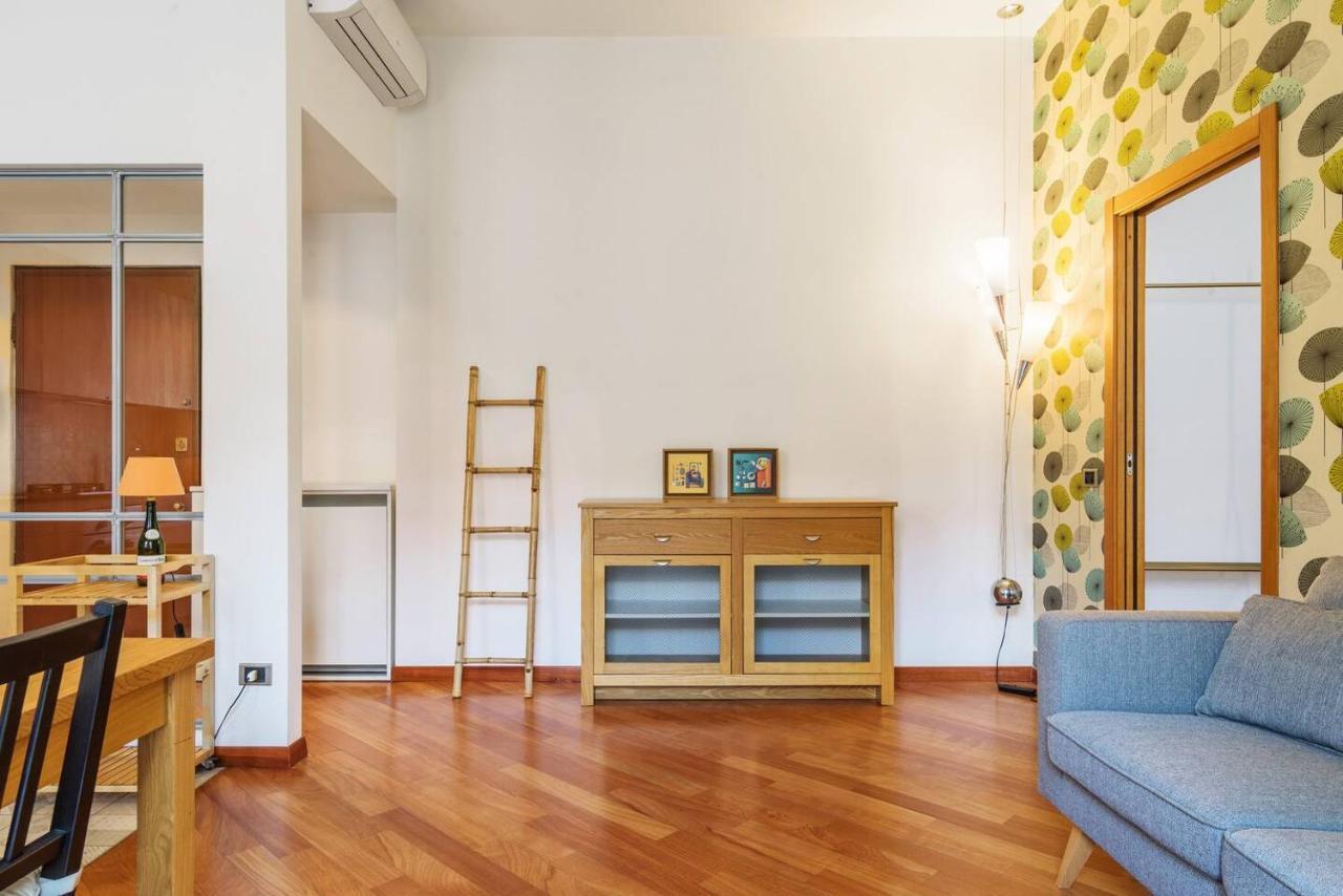 Colored And Spacious Flat Close To Navigli By Easylife Милано Екстериор снимка