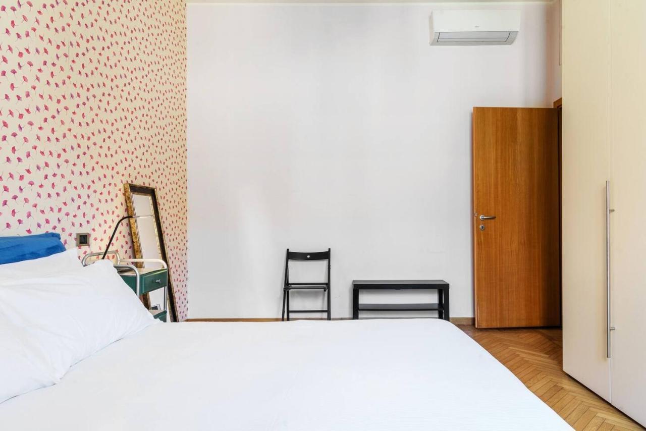 Colored And Spacious Flat Close To Navigli By Easylife Милано Екстериор снимка